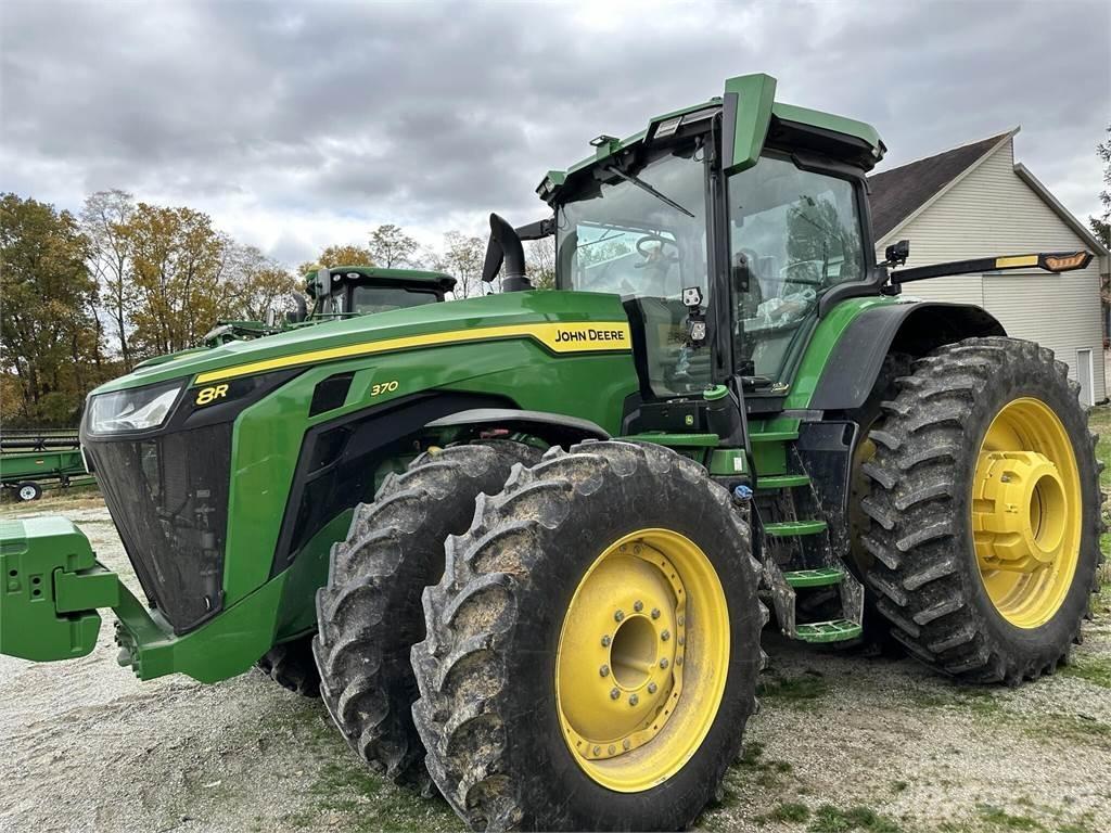 John Deere 8R 370 トラクター