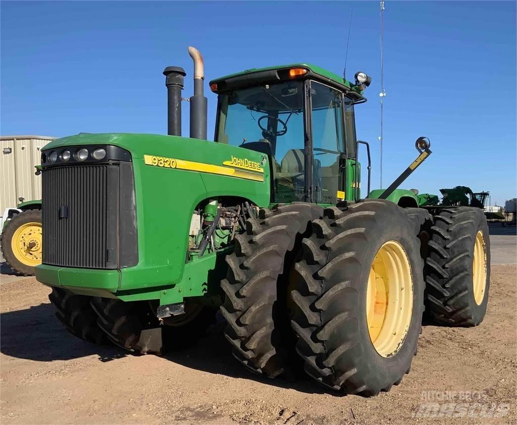 John Deere 9320 トラクター