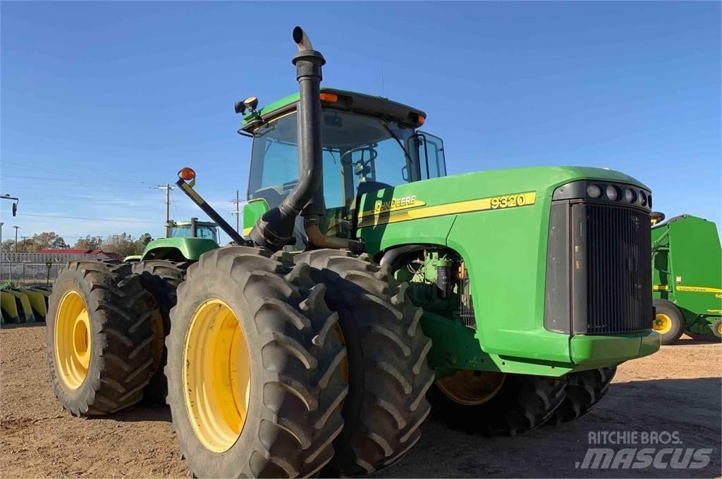 John Deere 9320 トラクター