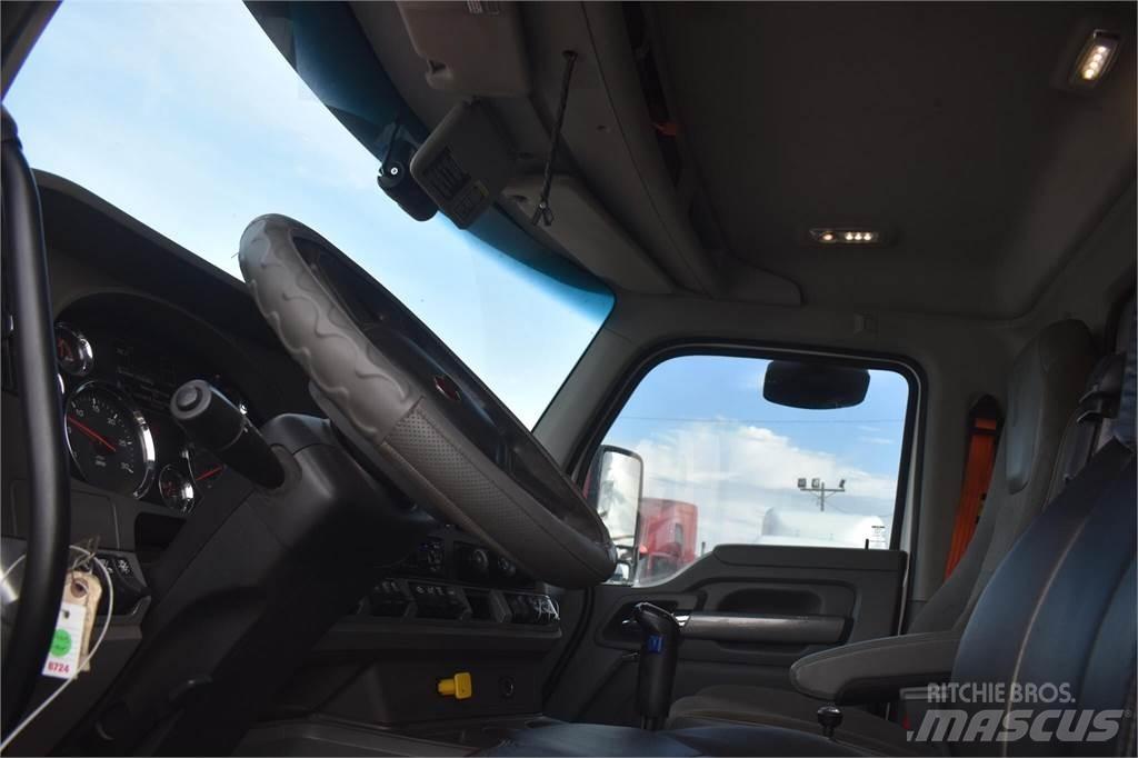 Kenworth T880 ダンプ
