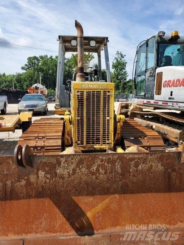 Komatsu D38P-1 LGP ブルドーザー