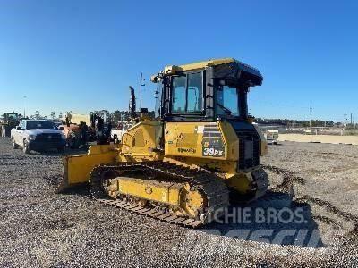 Komatsu D39PX-24 ブルドーザー