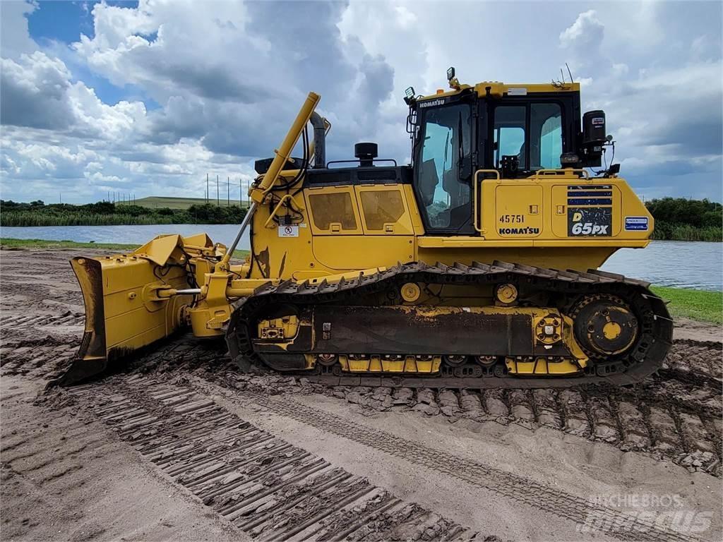 Komatsu D65PX-18 ブルドーザー