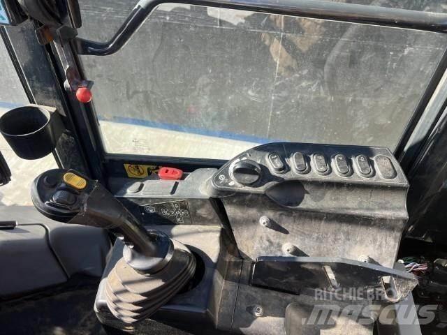 Komatsu WA270-8 ホイールローダー・タイヤショベル