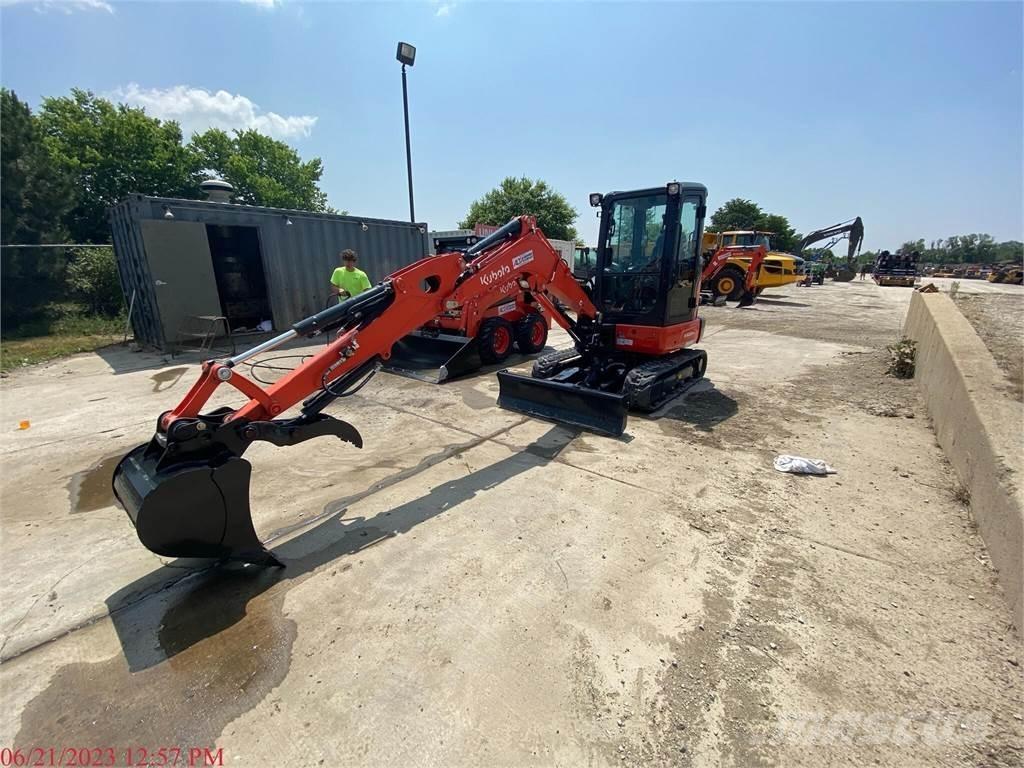 Kubota KX033-4 ミニ油圧ショベル 7t以下（ミニユンボ・ミニディガー）