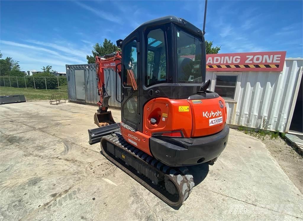 Kubota KX040-4 ミニ油圧ショベル 7t以下（ミニユンボ・ミニディガー）