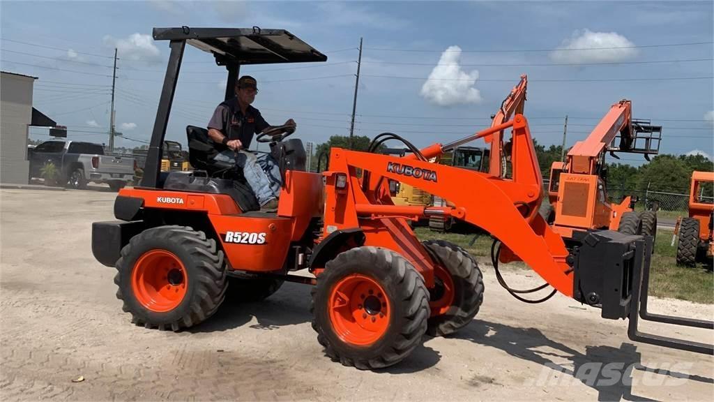 Kubota R520 ホイールローダー・タイヤショベル