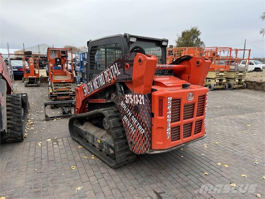 Kubota SVL75-2 スキッドステアローダー