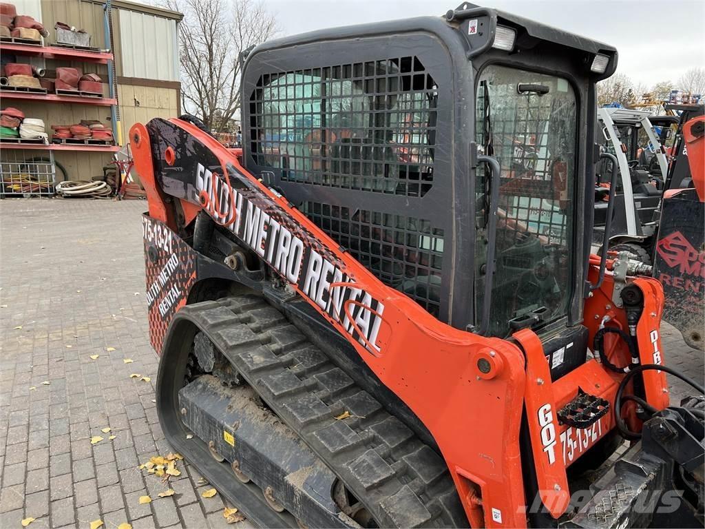 Kubota SVL75-2 スキッドステアローダー