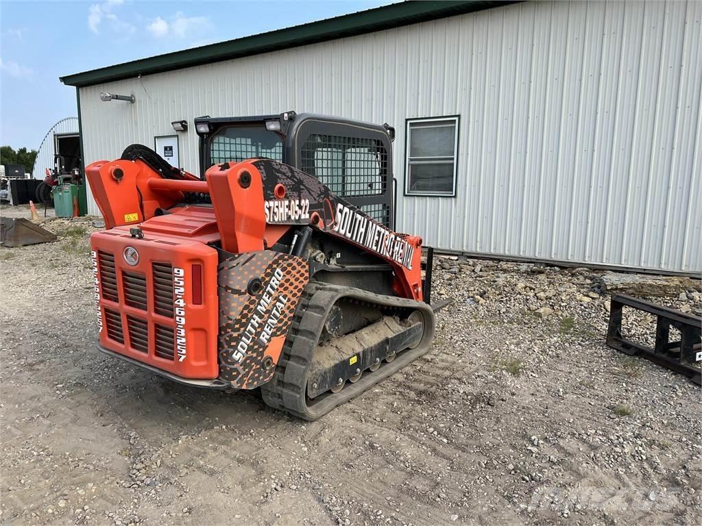 Kubota SVL75-2 スキッドステアローダー