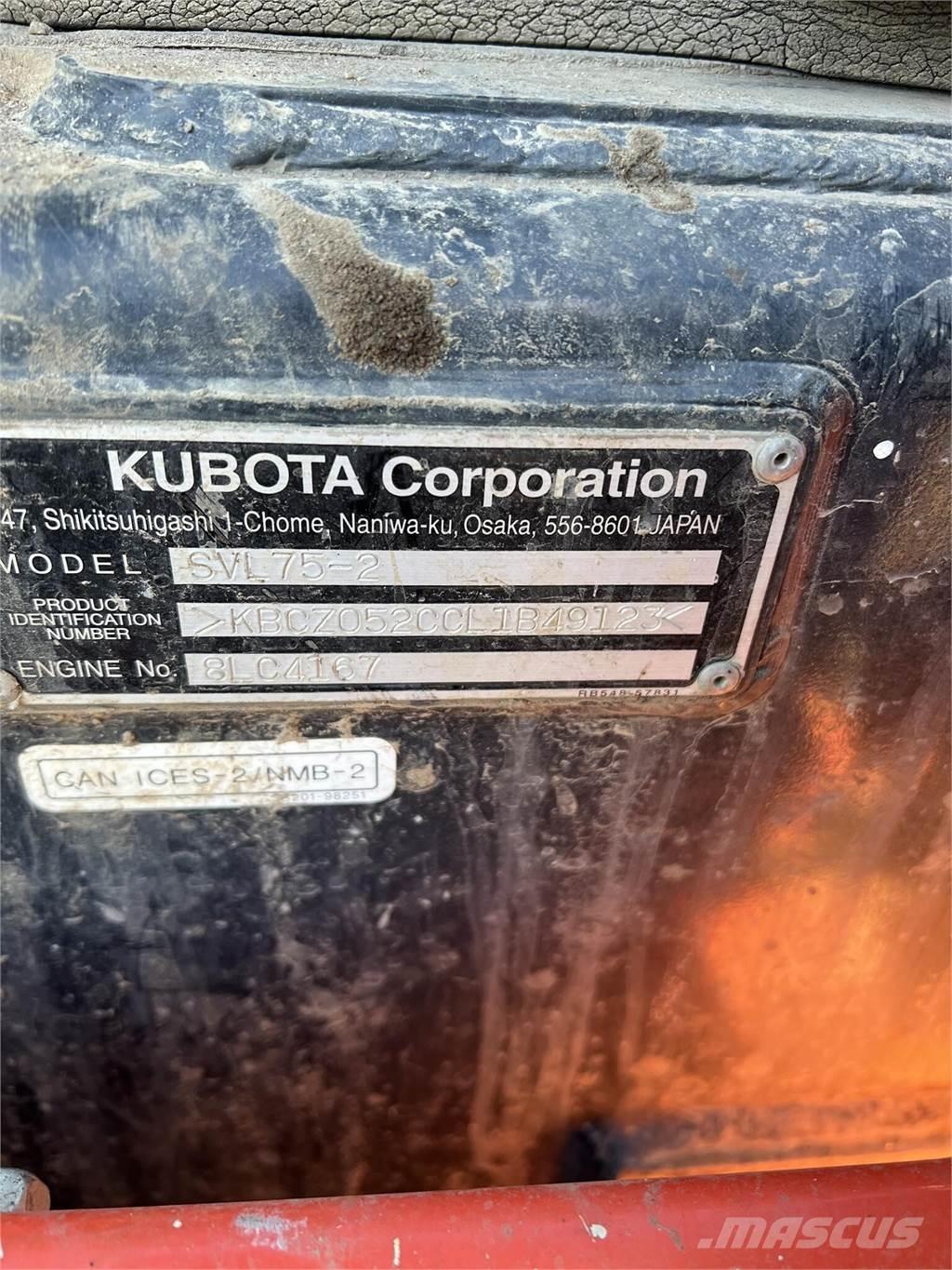 Kubota SVL75-2 スキッドステアローダー