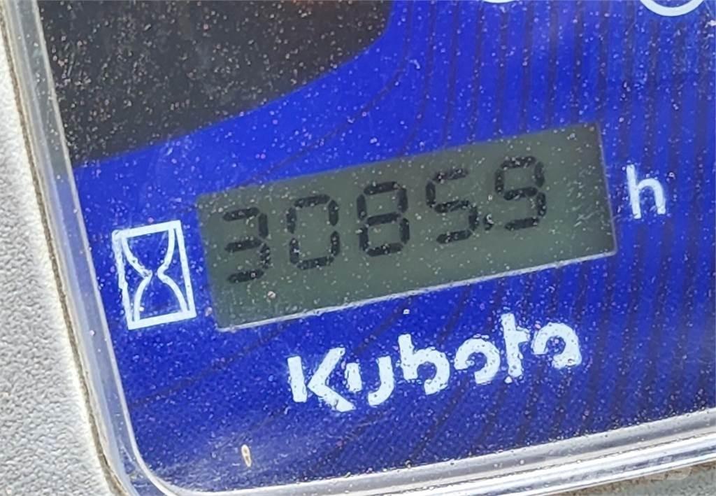 Kubota SVL90-2 スキッドステアローダー