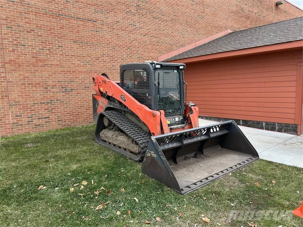 Kubota SVL95-2S スキッドステアローダー