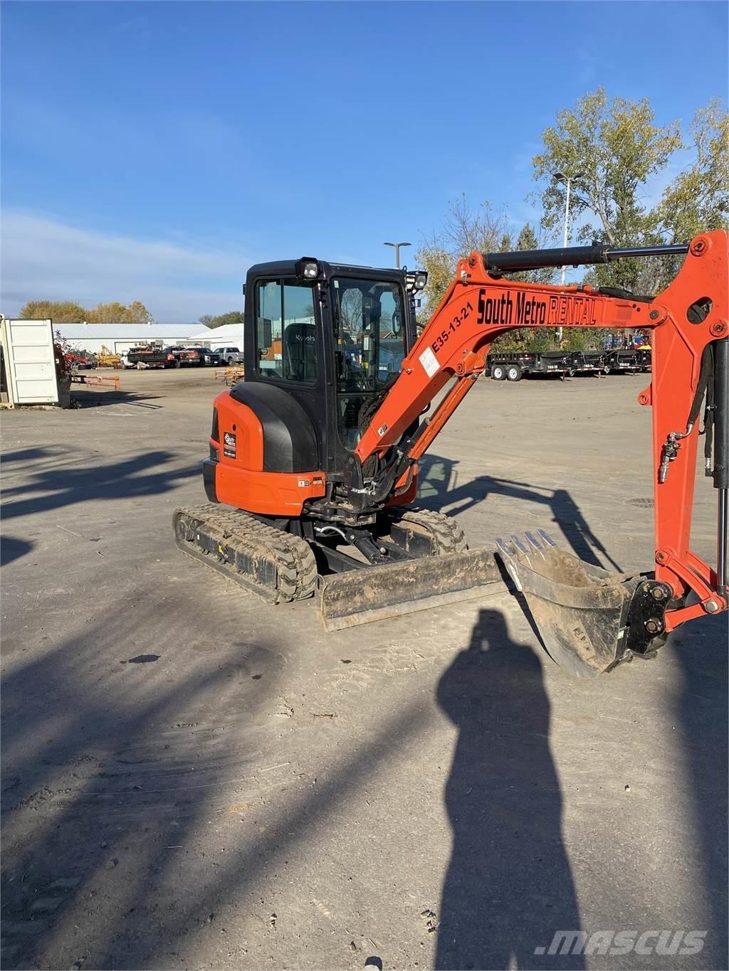 Kubota U35-4 ミニ油圧ショベル 7t以下（ミニユンボ・ミニディガー）