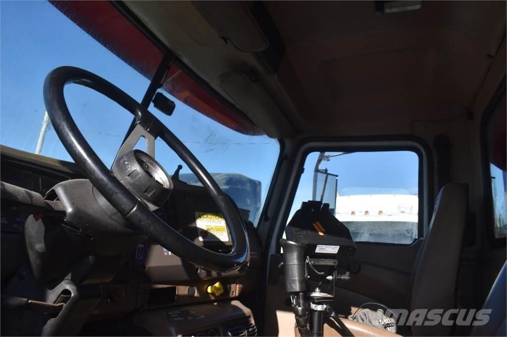 Mack GRANITE CV713 ダンプ
