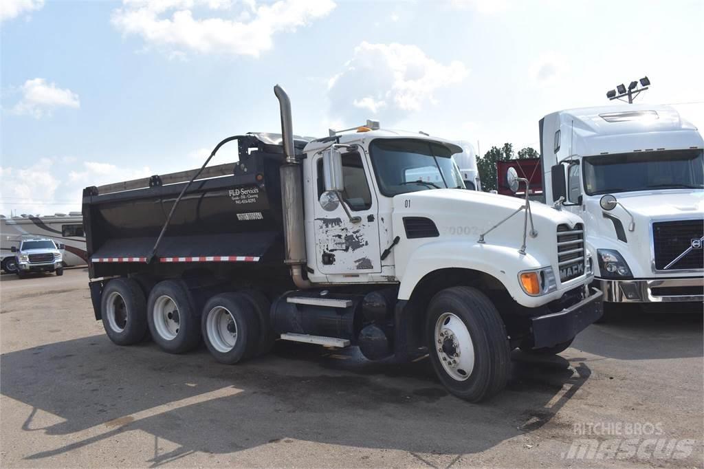 Mack GRANITE CV713 ダンプ