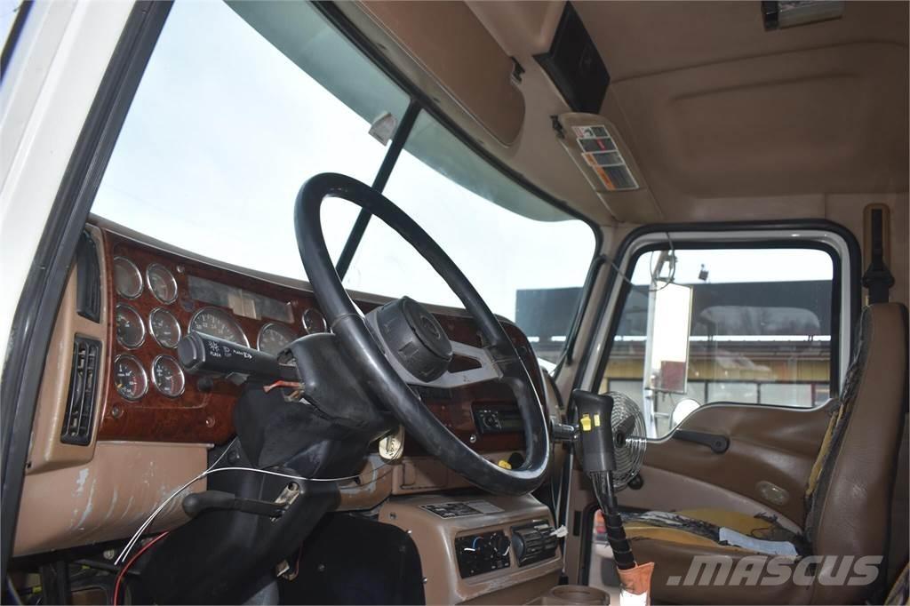 Mack GRANITE CV713 ダンプ