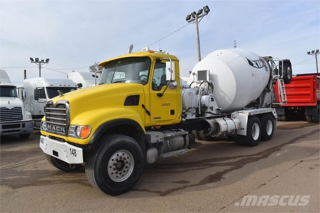 Mack GRANITE CV713 ミキサー車
