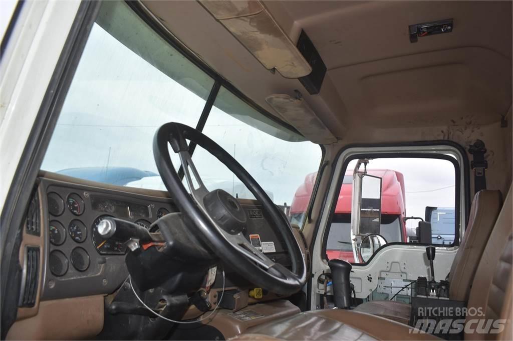 Mack GRANITE CV713 ダンプ