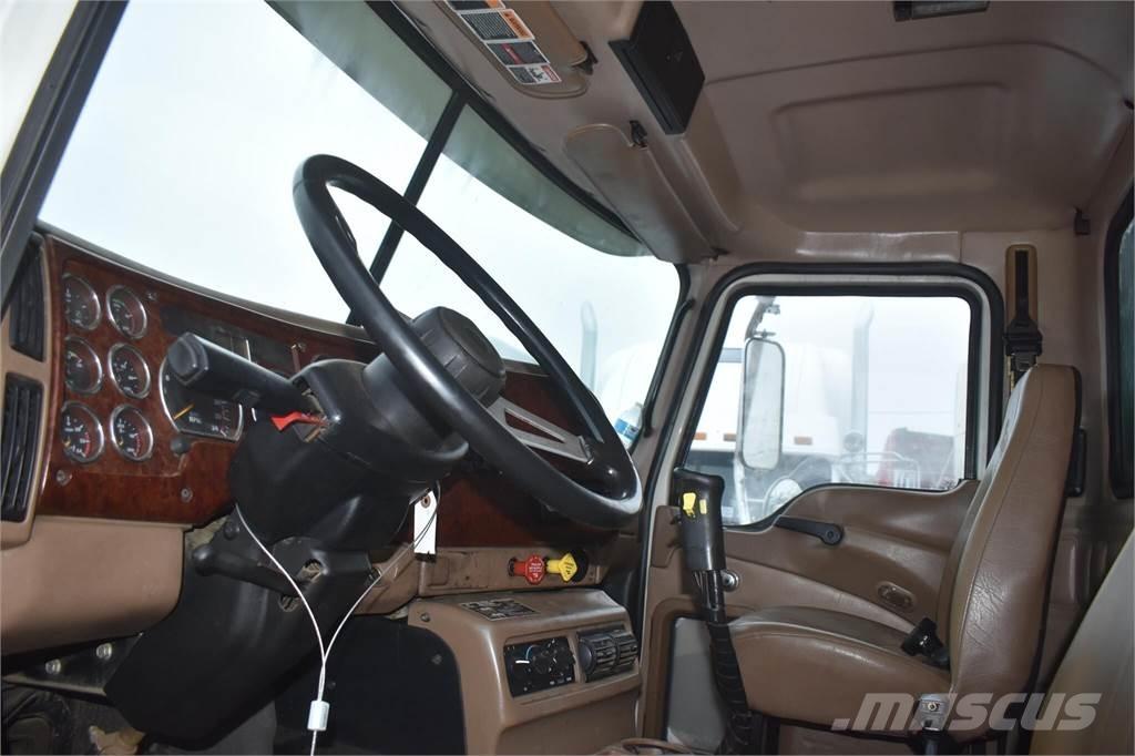 Mack GRANITE CV713 ダンプ