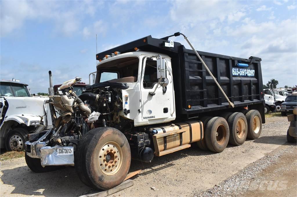 Mack GRANITE GU713 ダンプ
