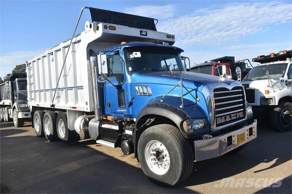 Mack GRANITE GU713 ダンプ