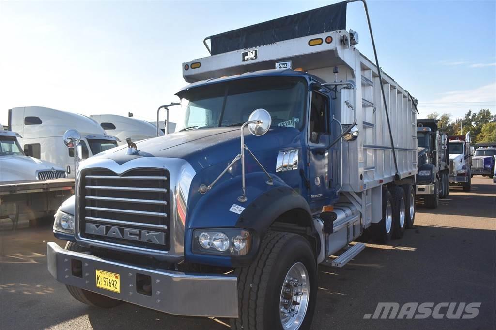 Mack GRANITE GU713 ダンプ