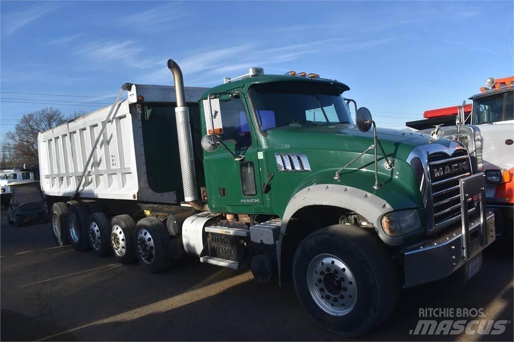 Mack GRANITE GU713 ダンプ