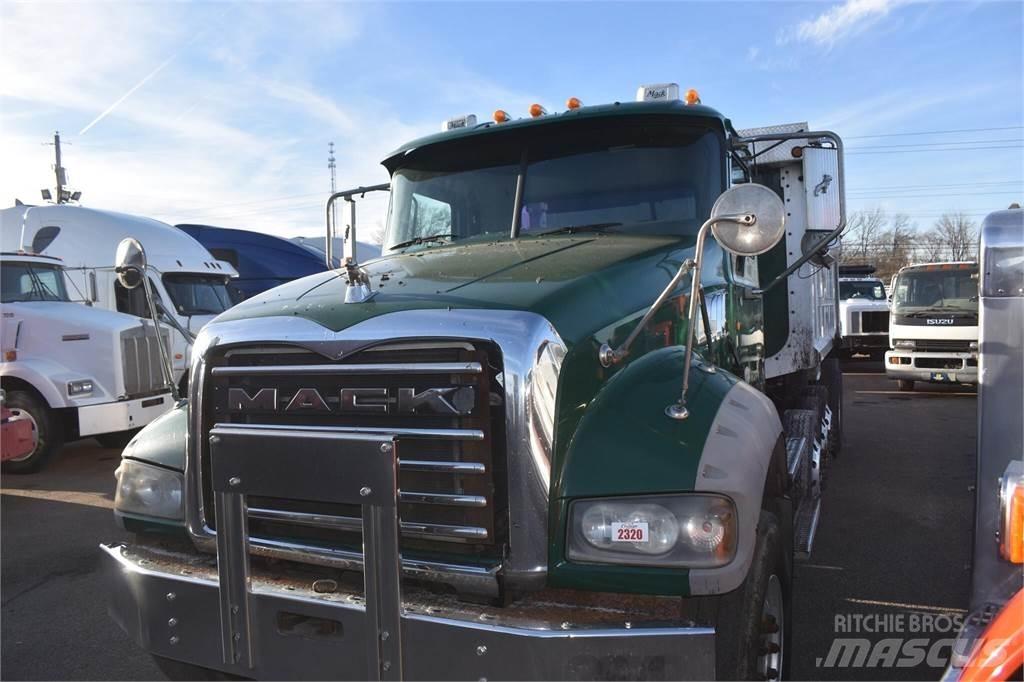 Mack GRANITE GU713 ダンプ
