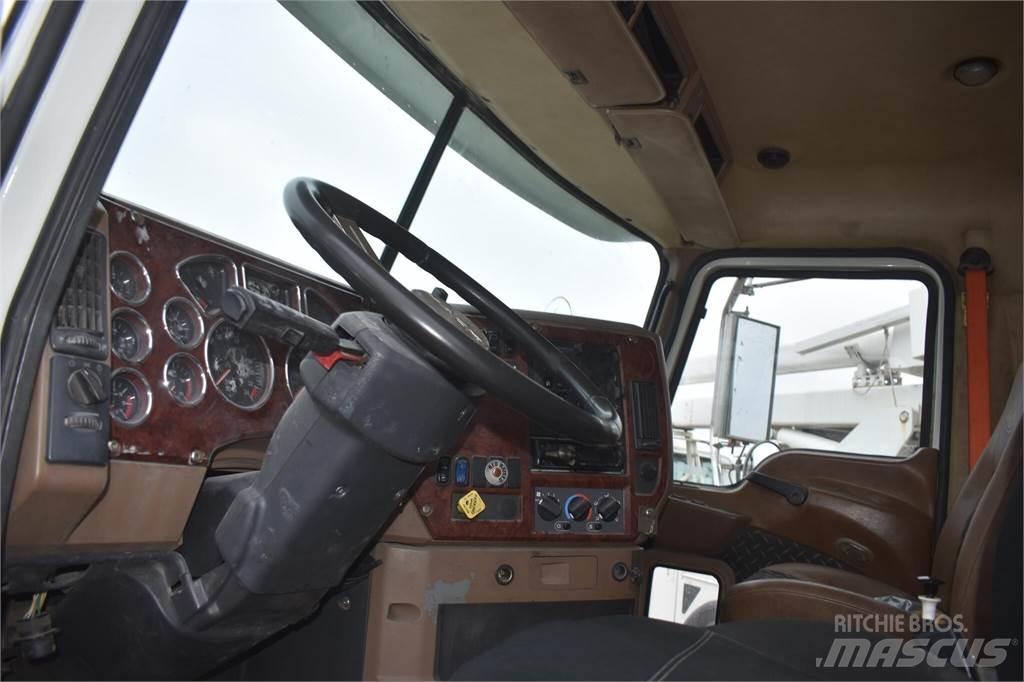Mack GRANITE GU713 ダンプ