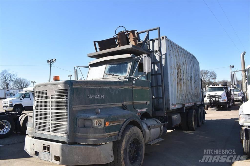  MARMON 330 クレーントラック、ユニック車