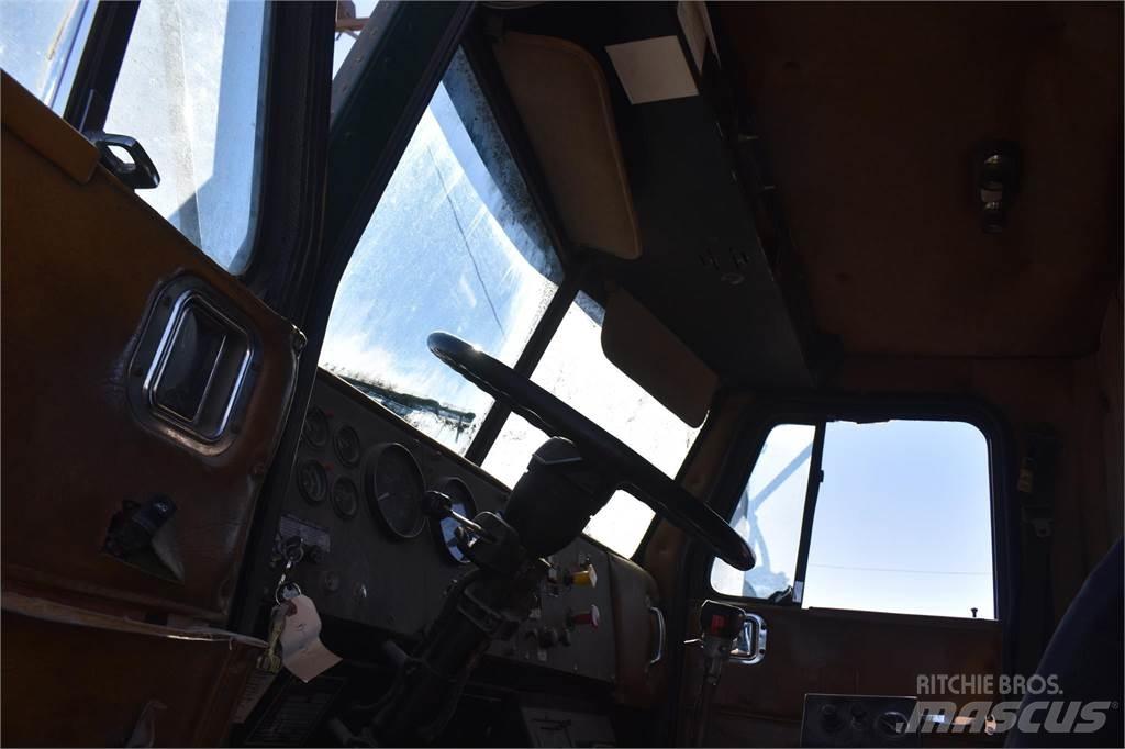  MARMON 330 クレーントラック、ユニック車