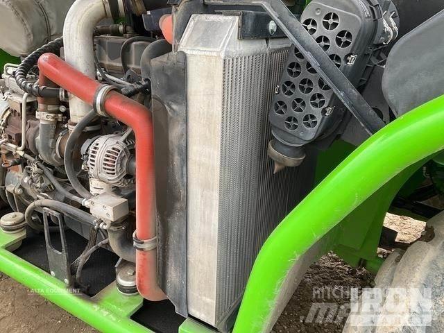 Merlo P65.14HM テレスコーピックハンドラー