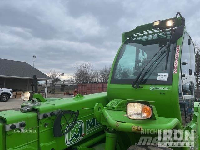 Merlo P65.14HM テレスコーピックハンドラー