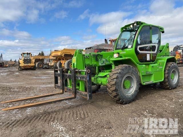 Merlo P65.14HM テレスコーピックハンドラー