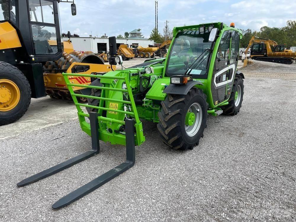 Merlo TF30.9 テレスコーピックハンドラー