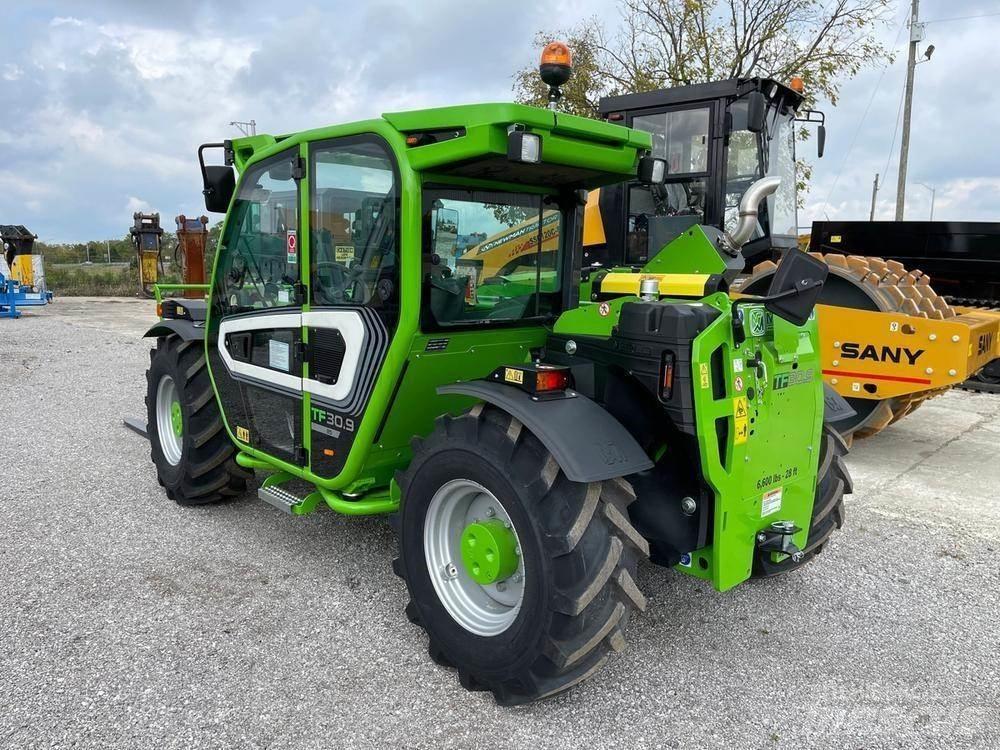 Merlo TF30.9 テレスコーピックハンドラー