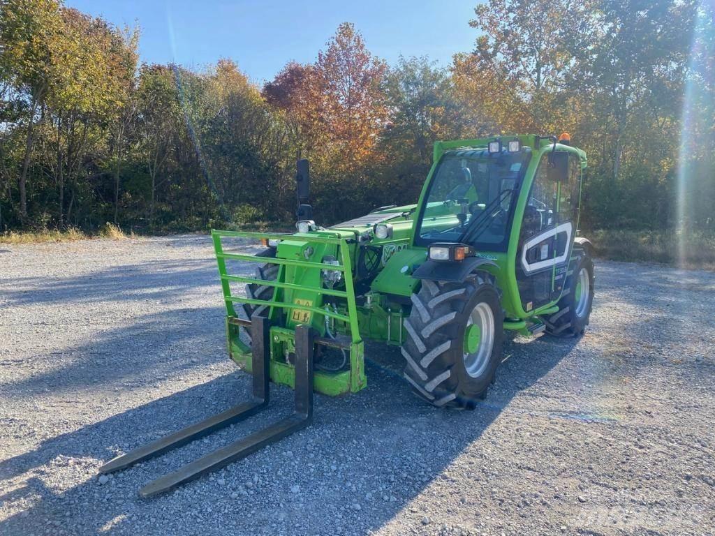 Merlo TF30.9 テレスコーピックハンドラー