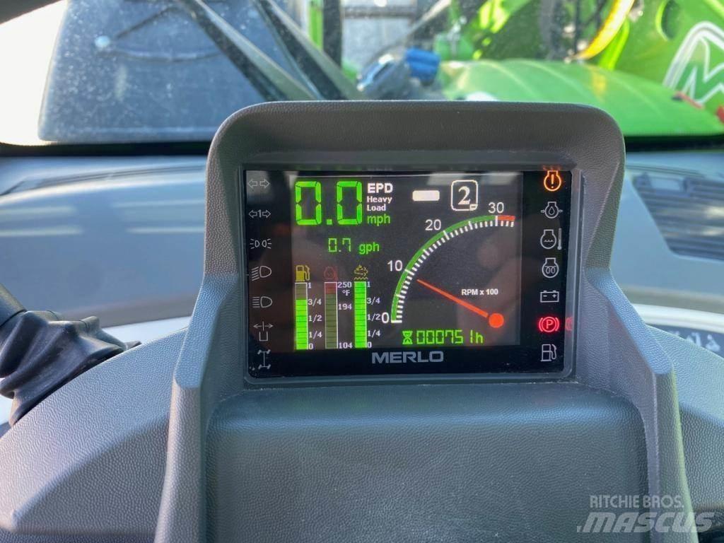 Merlo TF30.9 テレスコーピックハンドラー