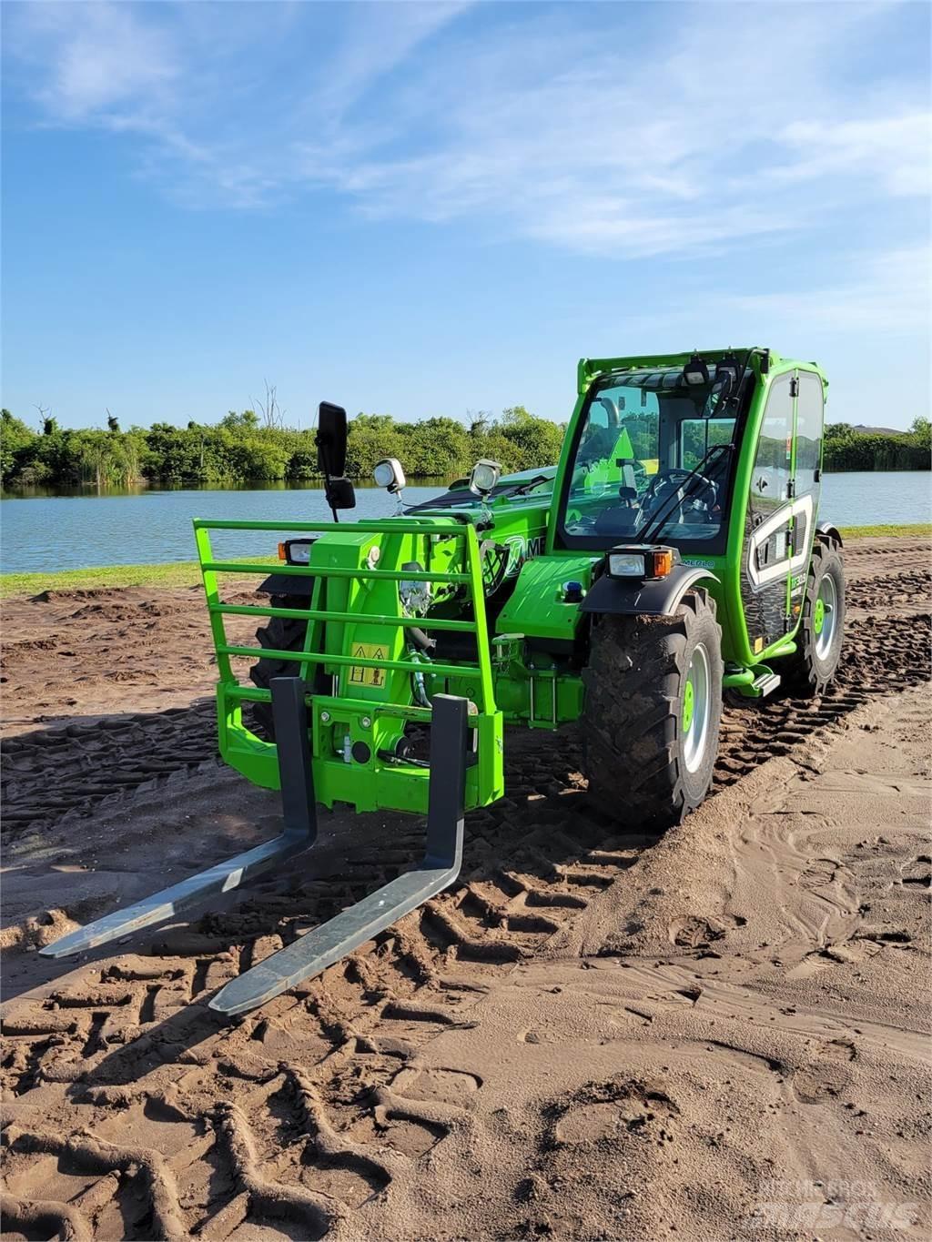 Merlo TF30.9-115 テレスコーピックハンドラー