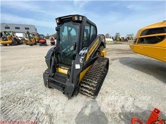 New Holland C332 スキッドステアローダー