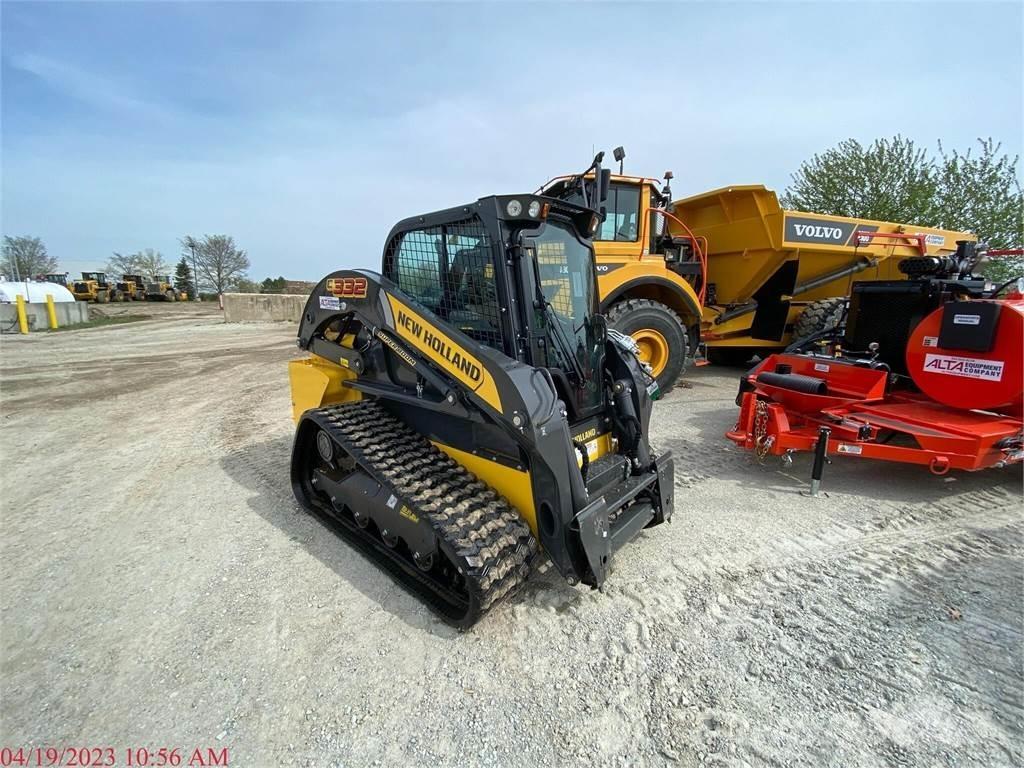 New Holland C332 スキッドステアローダー