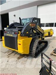 New Holland C332 スキッドステアローダー