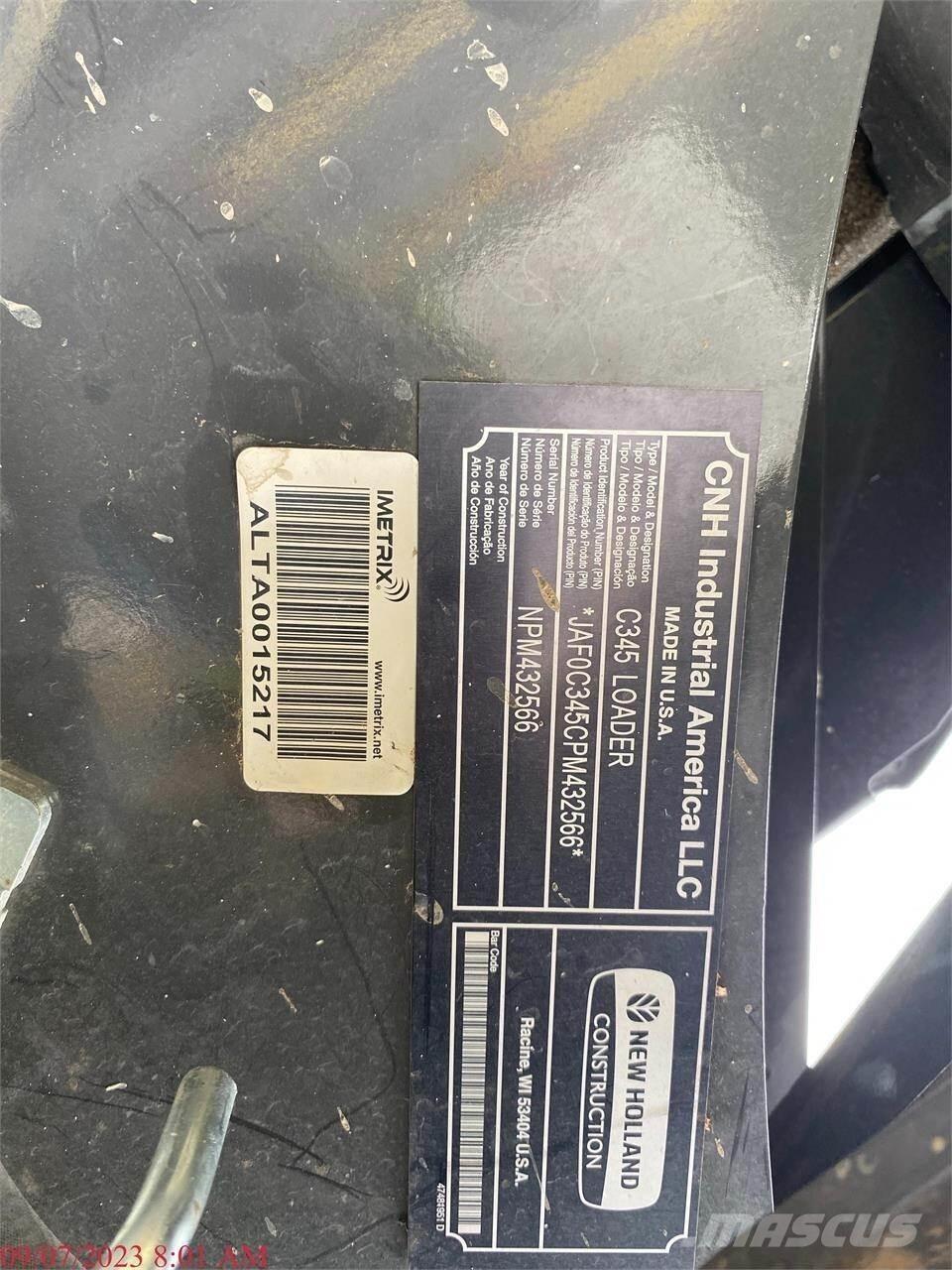 New Holland C345 スキッドステアローダー