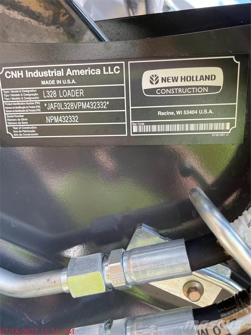 New Holland L328 スキッドステアローダー