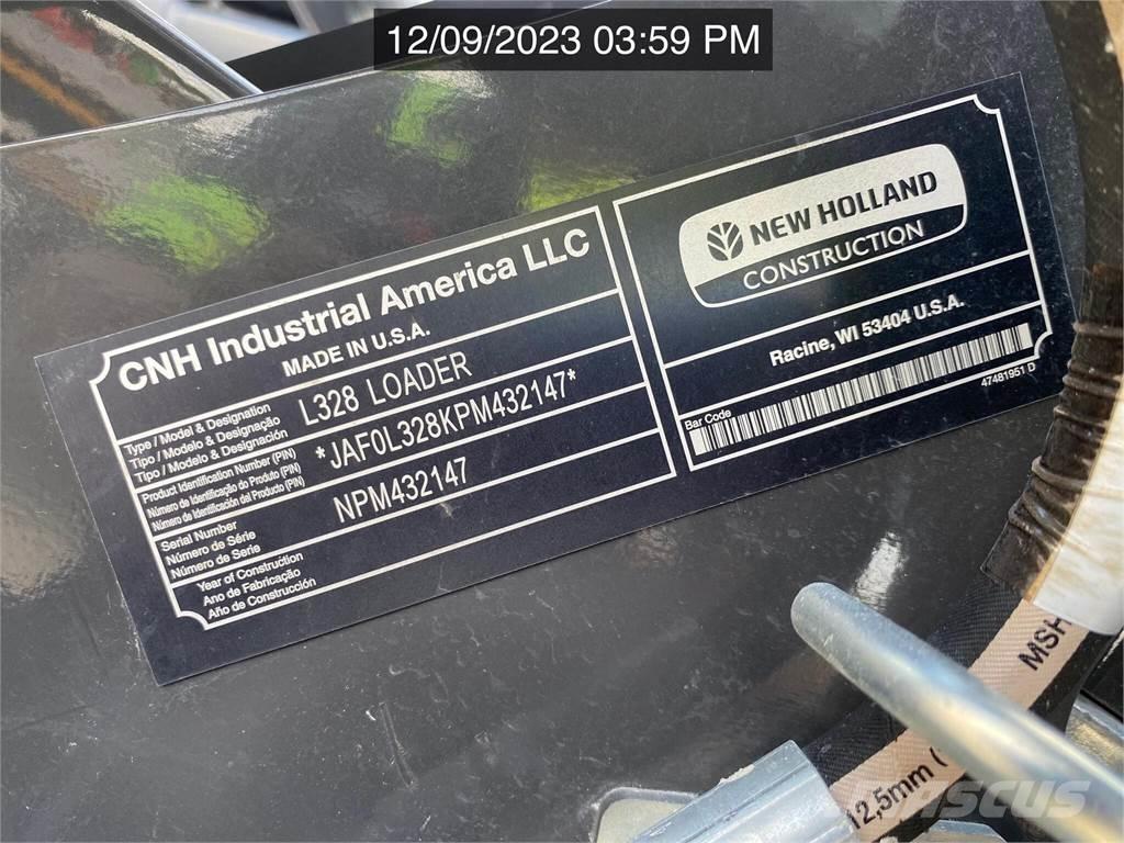 New Holland L328 スキッドステアローダー