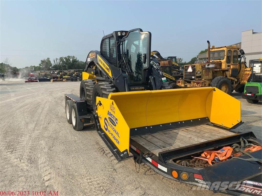 New Holland L334 スキッドステアローダー