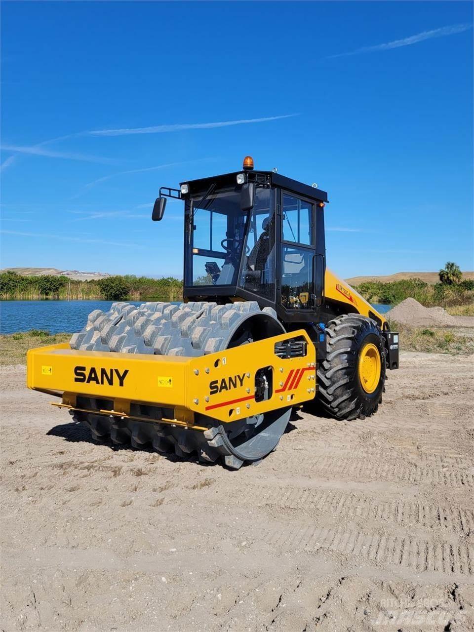 Sany SSR120C-8 廃棄物コンパクター