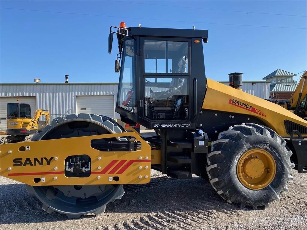 Sany SSR120C-8 廃棄物コンパクター