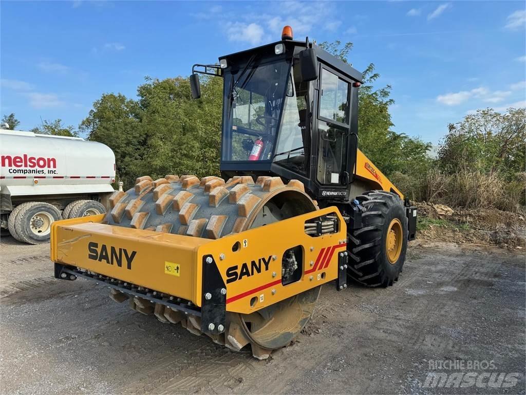 Sany SSR120C-8 廃棄物コンパクター
